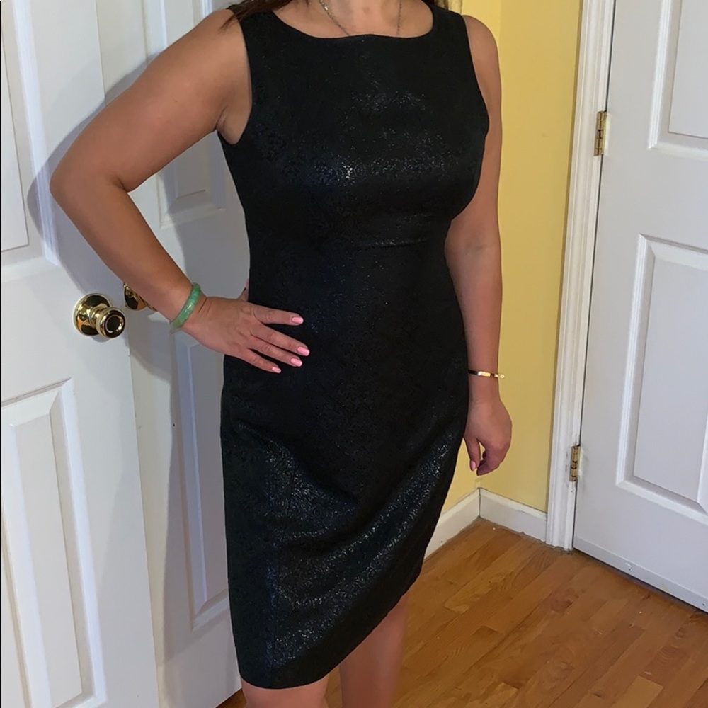 Banana republic black detailed pattern dress